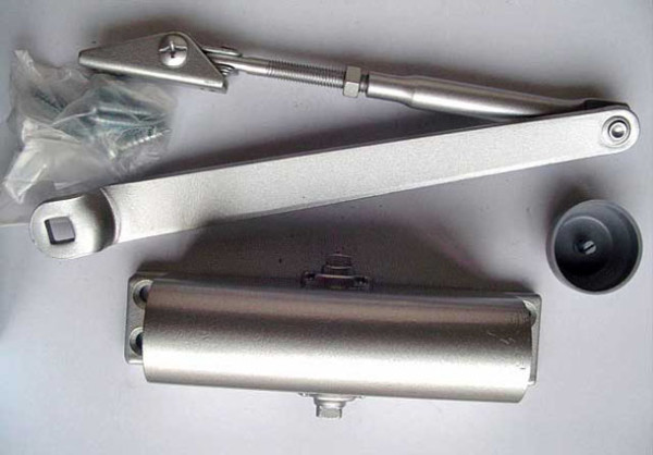 Установка доводчика на дверь своими руками | Ремонт квартиры своими руками