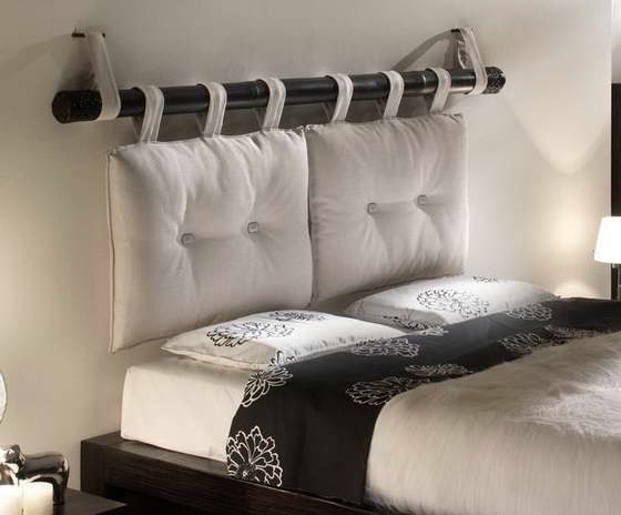 Навесные подушки на спинку кровати